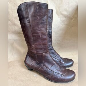 Think! Shoes for Natural Walking Brown Leather 2” Heel Zip Up Boots. Size EU 41